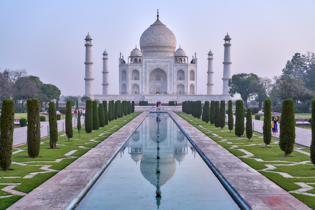 Taj Mahal India landmark - India eVisa travel destination